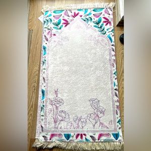 Girls Pink and purple prayer mat , padded and had non-slip bottom. 26x45 inches